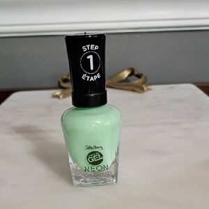 Sally Hansen Miracle Gel Neon Nail Polish - Mint Green